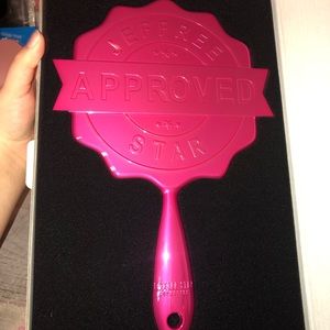 Limited edition color Jeffree Star approved mirror